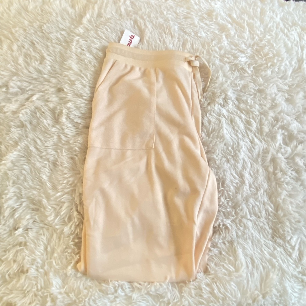 Cream colored sweatpants